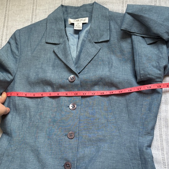 Judith Hart Linen Blend Tailored Blazer - Picture 13 of 14